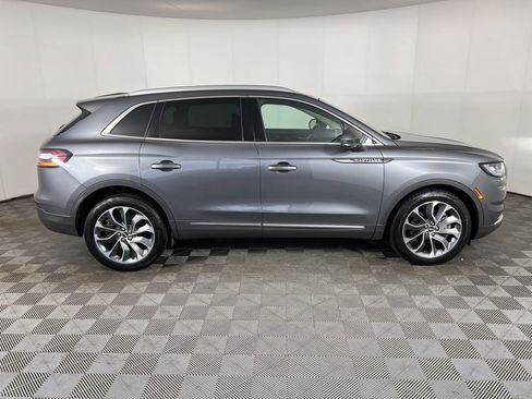Used 2022 Lincoln Nautilus Reserve w/ Luxury Package AWD/4WD image 2