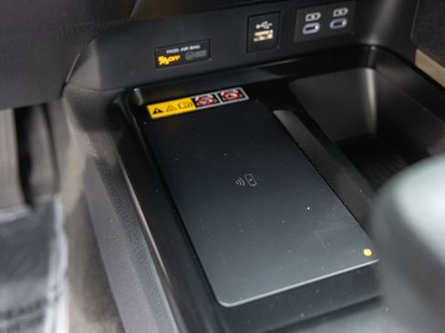 Used 2026 Toyota Camry LE image 20