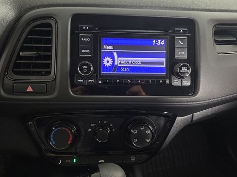 Used 2019 Honda HR-V LX image 13