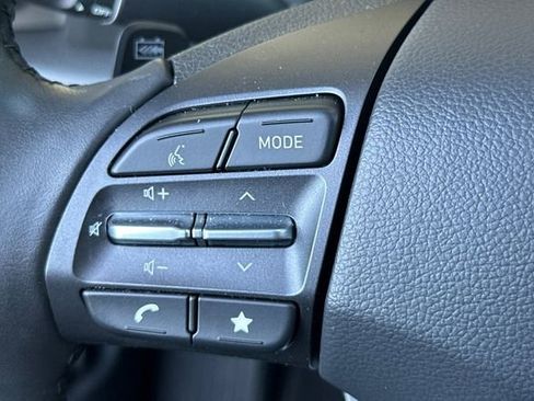 Certified 2023 Hyundai Kona Limited image 29