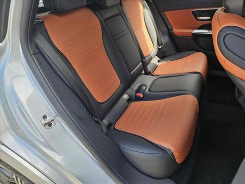 Certified 2025 Mercedes-Benz GLC 350e 4MATIC image 18