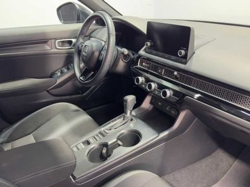 Used 2024 Honda Civic Sport image 11