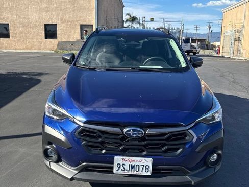 Used 2025 Subaru Crosstrek 2.5i Premium AWD/4WD image 2
