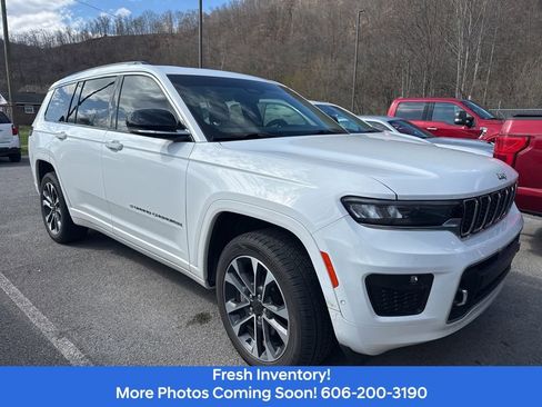 Used 2021 Jeep Grand Cherokee L Overland w/ Luxury Tech Group IV image 2