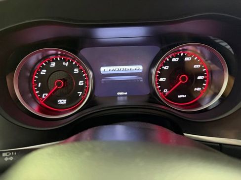 Used 2021 Dodge Charger SXT RWD image 14
