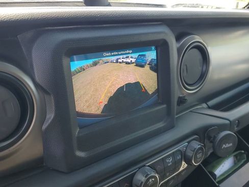 Used 2020 Jeep Wrangler Unlimited Sport S AWD/4WD image 18