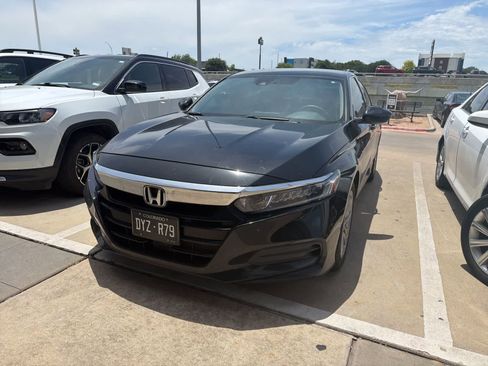 Used 2018 Honda Accord LX image 1
