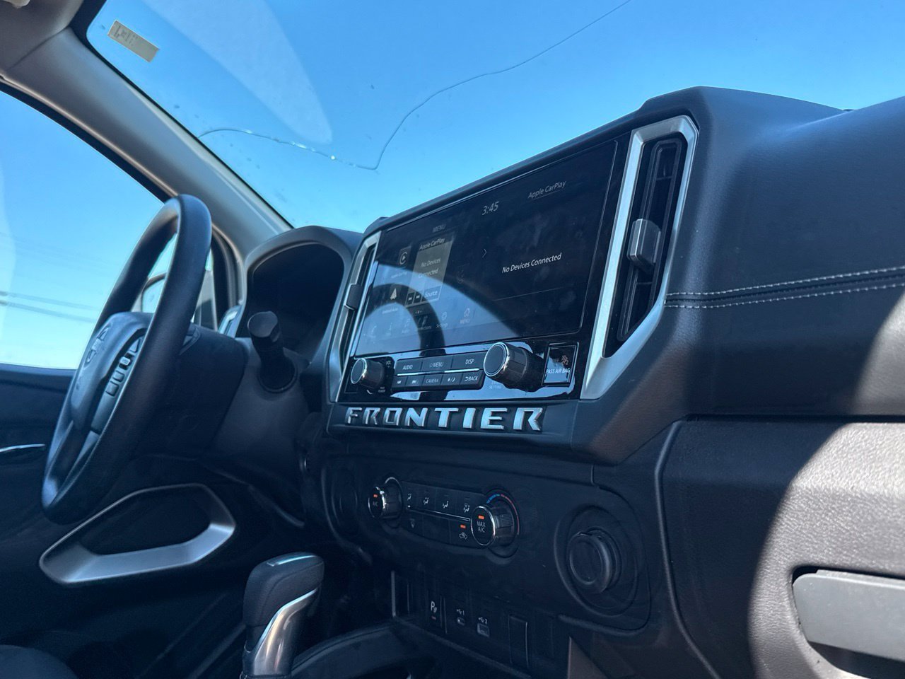 Used 2025 Nissan Frontier SV RWD image 31