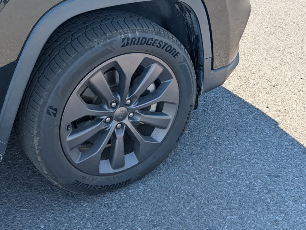 Used 2021 Jeep Cherokee Latitude Lux 80th Anniv w/ Quick Order Package 26U 80TH AWD/4WD image 11