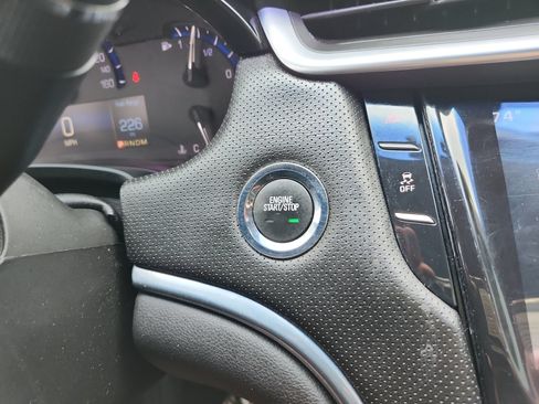 Used 2015 Cadillac XTS Luxury FWD image 20