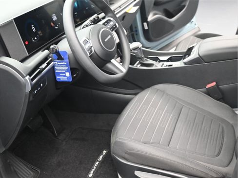 New 2026 Hyundai Santa Cruz SE FWD image 5
