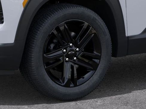 New 2026 Chevrolet TrailBlazer LT w/ Convenience Package FWD image 9