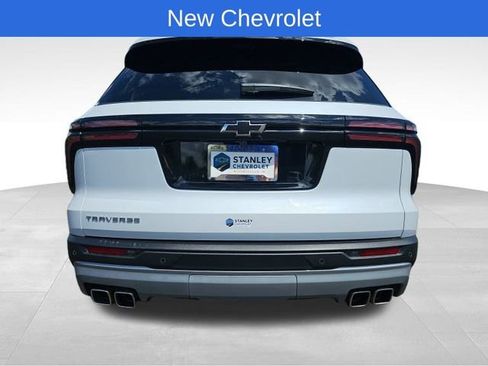New 2026 Chevrolet Traverse LT w/ Driver Confidence Package image 4