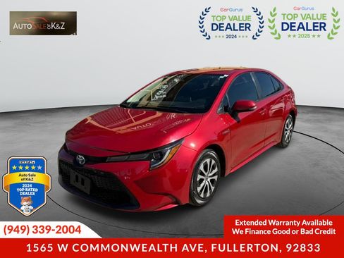 Used 2021 Toyota Corolla LE FWD image 1