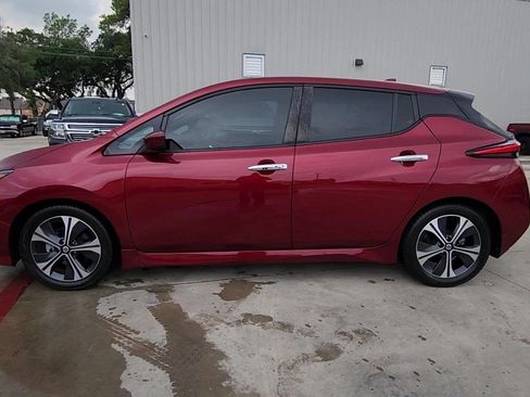 Used 2022 Nissan Leaf SV FWD image 5