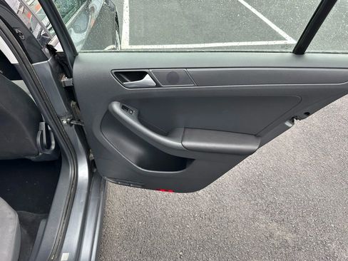 Used 2014 Volkswagen Jetta S image 13