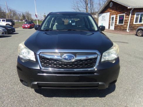 Used 2014 Subaru Forester 2.5i AWD/4WD image 2