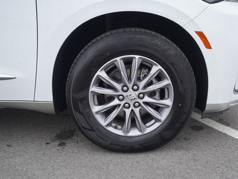 Used 2024 Buick Enclave Premium image 44