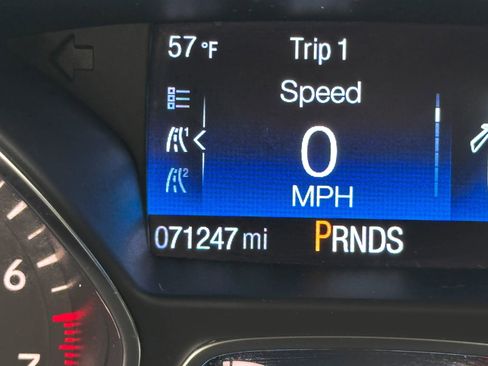 Used 2018 Ford Escape SE w/ Ford Safe & Smart Package AWD/4WD image 43