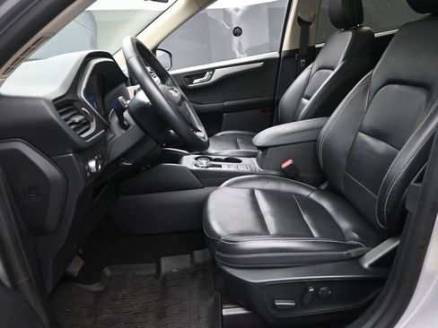 Used 2020 Ford Escape SE Sport image 14