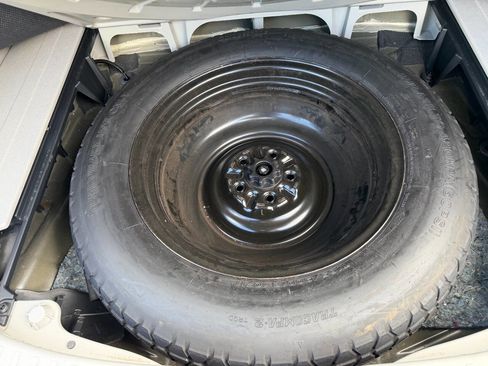 Used 2014 Toyota Venza Limited image 37