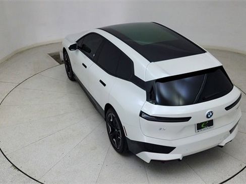 Used 2025 BMW iX xDrive50 image 78