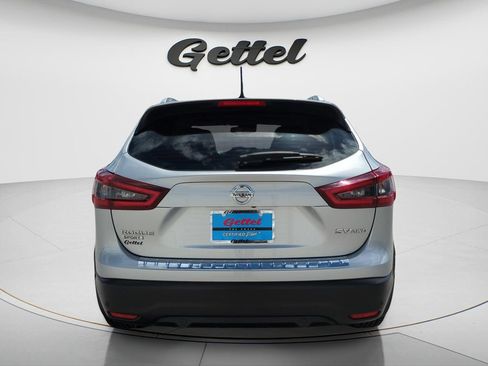 Certified 2022 Nissan Rogue Sport SV w/ Technology Package AWD/4WD image 6