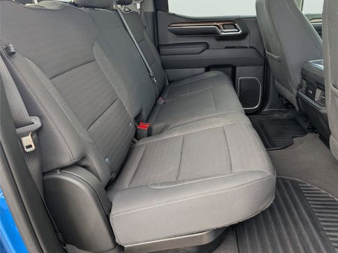 Used 2023 Chevrolet Silverado 1500 LT image 37