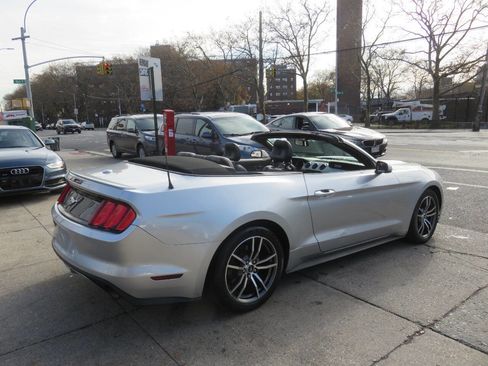 Used 2017 Ford Mustang Premium image 6