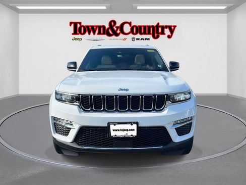 Used 2022 Jeep Grand Cherokee Limited 4xe image 2