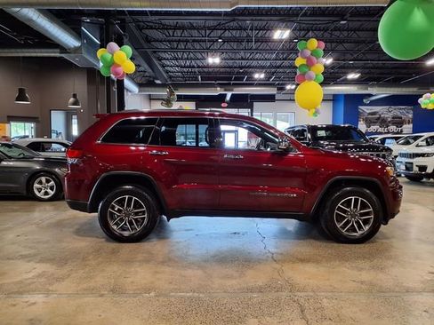 Used 2021 Jeep Grand Cherokee Limited AWD/4WD image 9