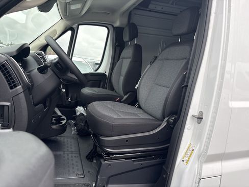 New 2025 RAM ProMaster 2500 w/ Quick Order Package 22G SLT image 14