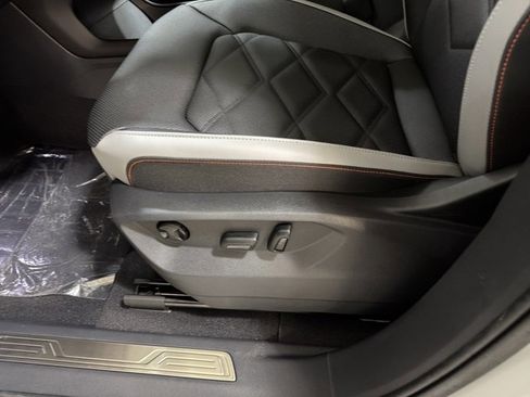 New 2026 Volkswagen Atlas Peak Edition AWD/4WD image 17