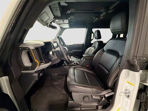 Used 2023 Ford Bronco Badlands w/ Sasquatch Package image 18