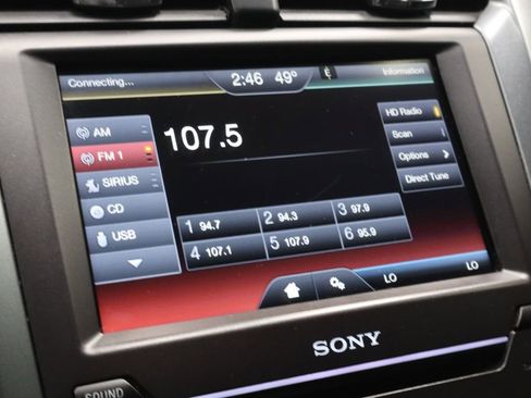 Used 2016 Ford Fusion Titanium image 2