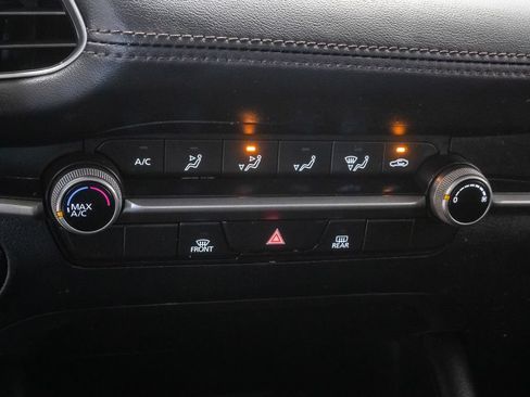 Used 2025 MAZDA MAZDA3 s FWD image 18