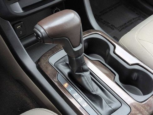 Used 2016 GMC Canyon SLE w/ SLE Convenience Package image 33