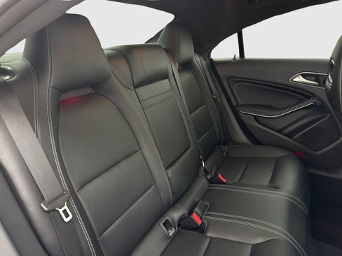 Used 2019 Mercedes-Benz CLA 250 image 43