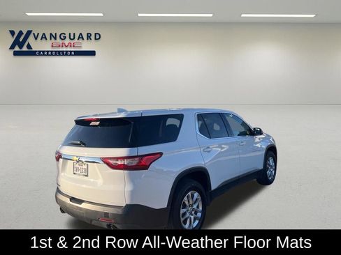 Used 2020 Chevrolet Traverse LS image 3