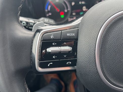 Certified 2023 Kia Sorento EX image 19