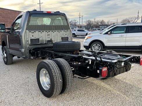 New 2026 Ford F350 XL w/ XL Chrome Package image 5
