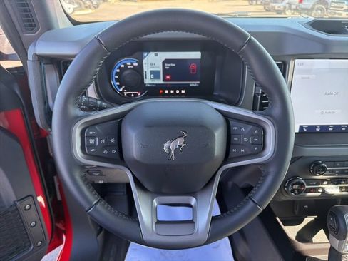 Used 2024 Ford Bronco Black Diamond w/ Sasquatch Package image 7