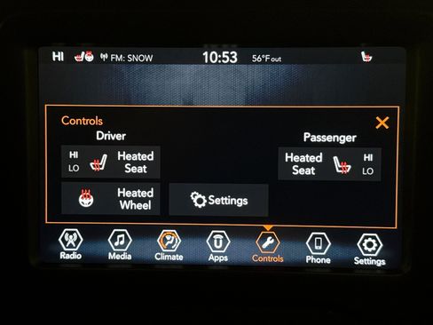 Used 2018 Jeep Renegade Trailhawk w/ Cold Weather Group II image 18