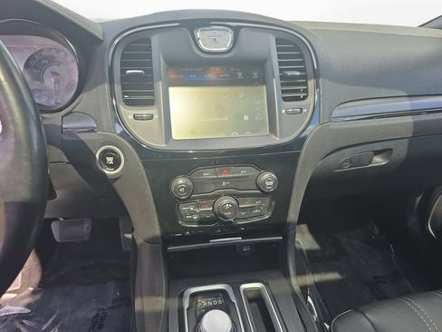 Used 2015 Chrysler 300 S AWD/4WD image 19