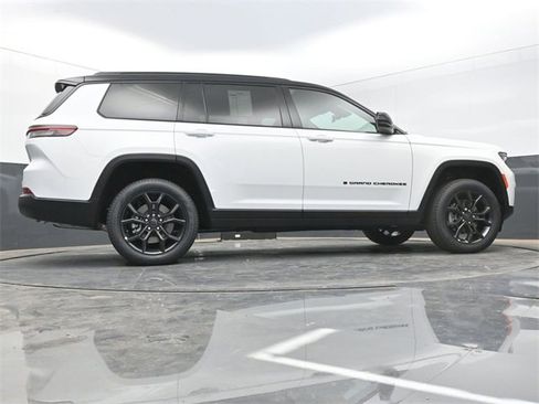 New 2025 Jeep Grand Cherokee L Limited image 46