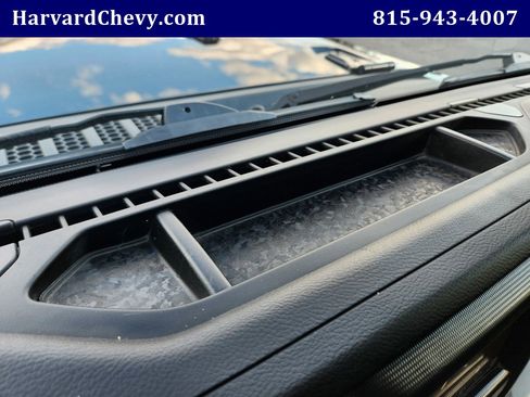 Used 2023 Jeep Gladiator Sport image 7