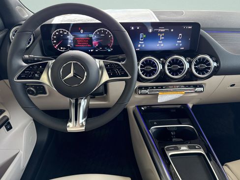 New 2026 Mercedes-Benz GLA 250 GLA 250 image 25