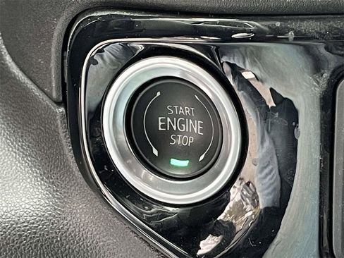 Used 2025 Chevrolet Silverado 1500 LT image 25