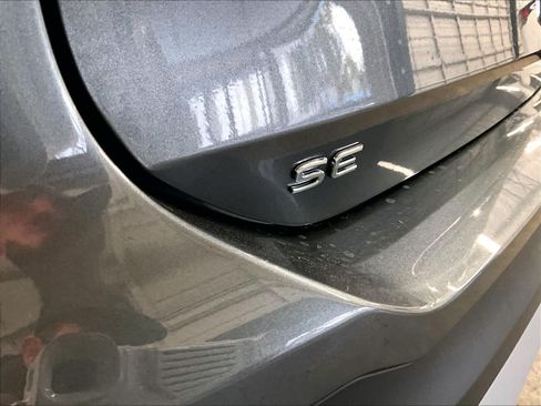 New 2026 Volkswagen Tiguan SE AWD/4WD image 8
