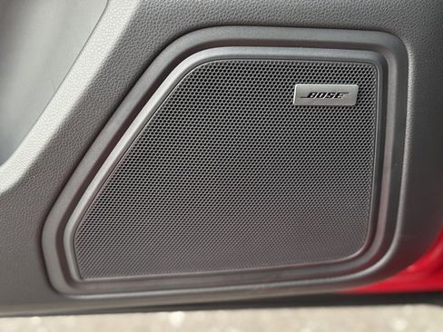 New 2026 Porsche Macan image 15